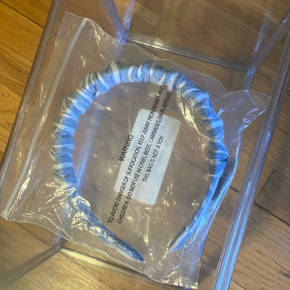 NWT Ruched Chambray Loft Headband